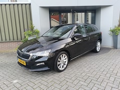 Skoda Scala - 1.0 TSI Sport Business | Trekhaak | Carplay| Virtual cockpit | Zwart hemel | 110 pk | NAP