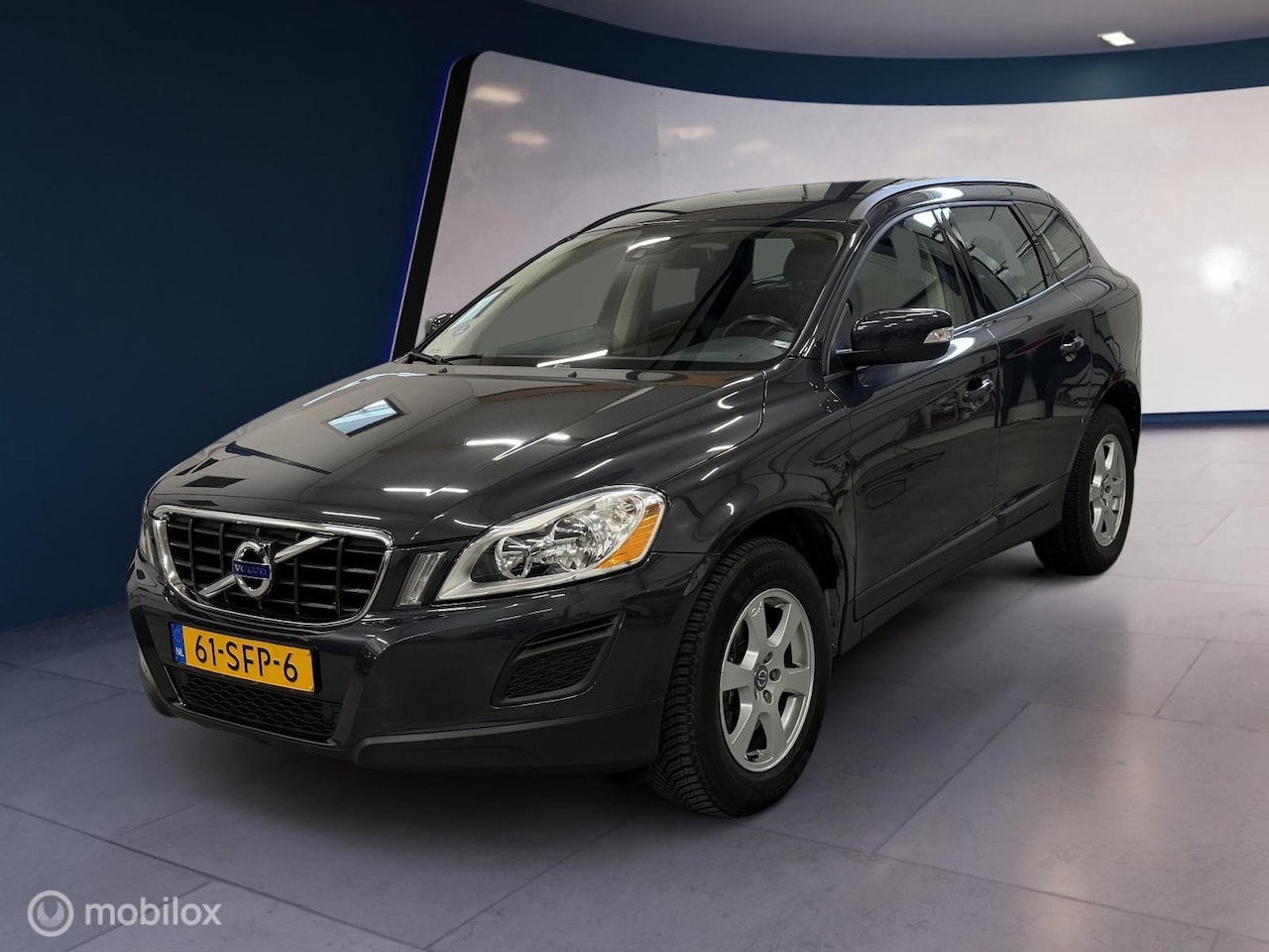 Volvo XC60 - 2.0 T5 Kinetic ✓Trekh.✓Clima✓Cruise.✓Org. NL - AutoWereld.nl
