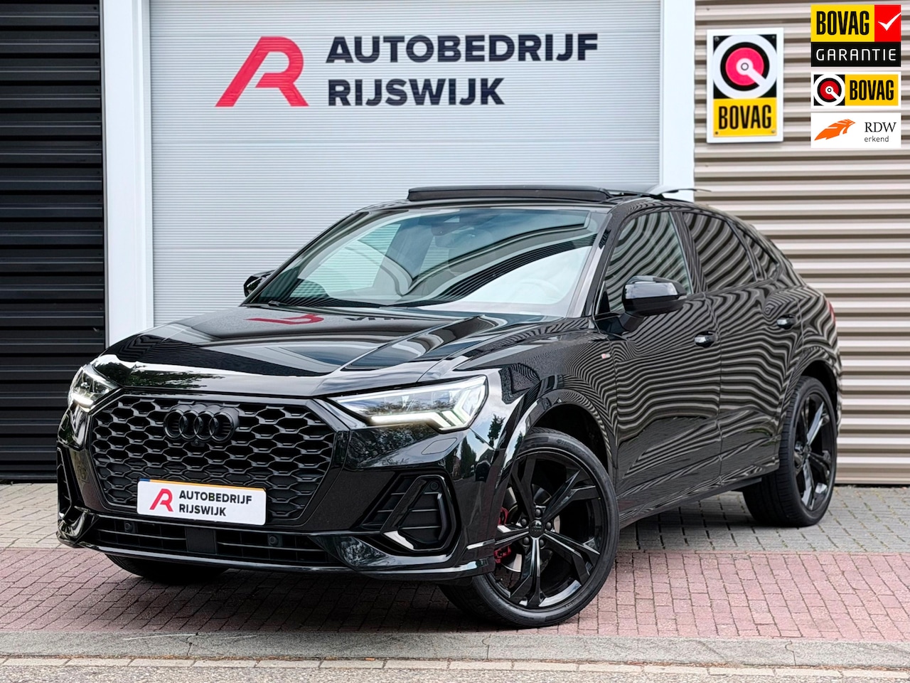 Audi Q3 Sportback - 35 TFSI S Edition Pano/Leer/360/Sfeer - AutoWereld.nl