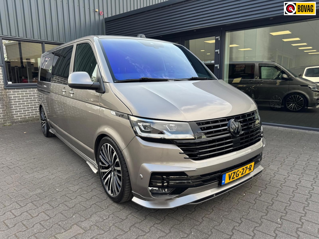 Volkswagen Transporter - 2.0 TDI L2H1 30 DC Bulli 2.0 TDI L2H1 30 DC Bulli - AutoWereld.nl