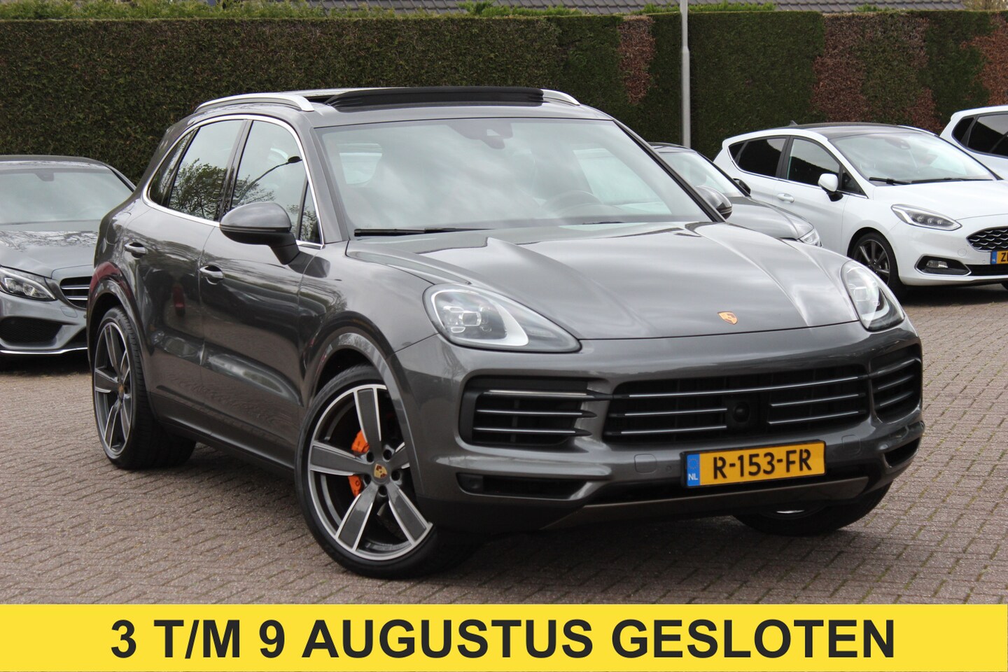 Porsche Cayenne - 3.0 E-Hybrid / Trekhaak / Panoramadak / Camera / Luchtvering / 22'' / Sportchrono / Bose / - AutoWereld.nl