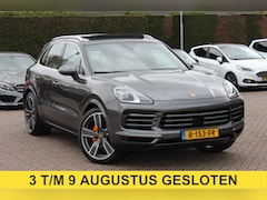 Porsche Cayenne - 3.0 E-Hybrid / Trekhaak / Panoramadak / Camera / Luchtvering / 22'' / Sportchrono / Bose /