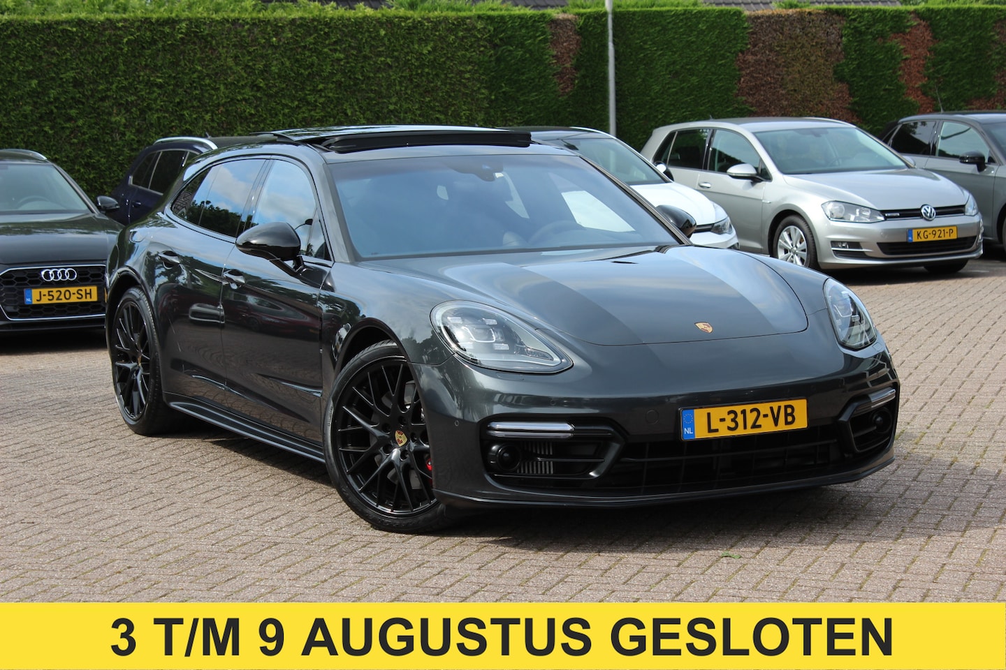 Porsche Panamera Sport Turismo - 4.0 GTS / Panoramadak / Camera / Luchtvering / Softclose / Bose / Keyless / 21'' / Sportch - AutoWereld.nl