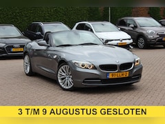 BMW Z4 Roadster - sDrive23i Introduction / NL Auto / Windscherm / Leder / Navigatie / 17'' / Parkeerhulp V+A