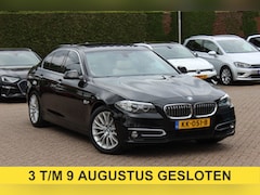 BMW 5-serie - 520i Luxury Edition / NL Auto / Schuifdak / Leder / Navigatie / Parkeerhulp V+A / 18'' / S