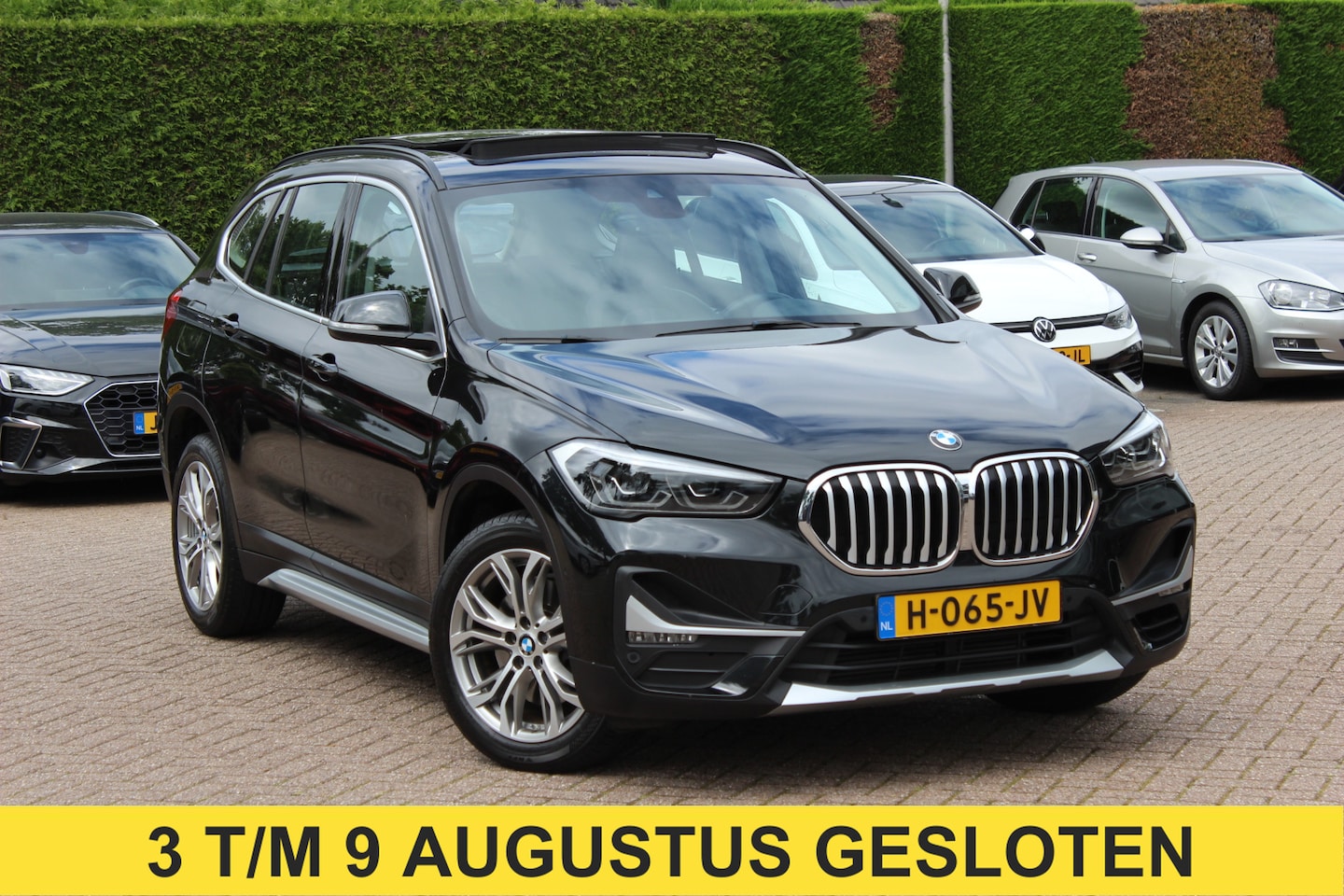 BMW X1 - sDrive20i High Executive / Panoramadak / Leder / CarPlay / Parkeerhulp V+A / 18'' / Sports - AutoWereld.nl