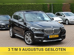 BMW X1 - sDrive20i High Executive / Panoramadak / Leder / CarPlay / Parkeerhulp V+A / 18'' / Sports