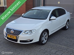 Volkswagen Passat - 1.4 TSI Highline BlueMotion