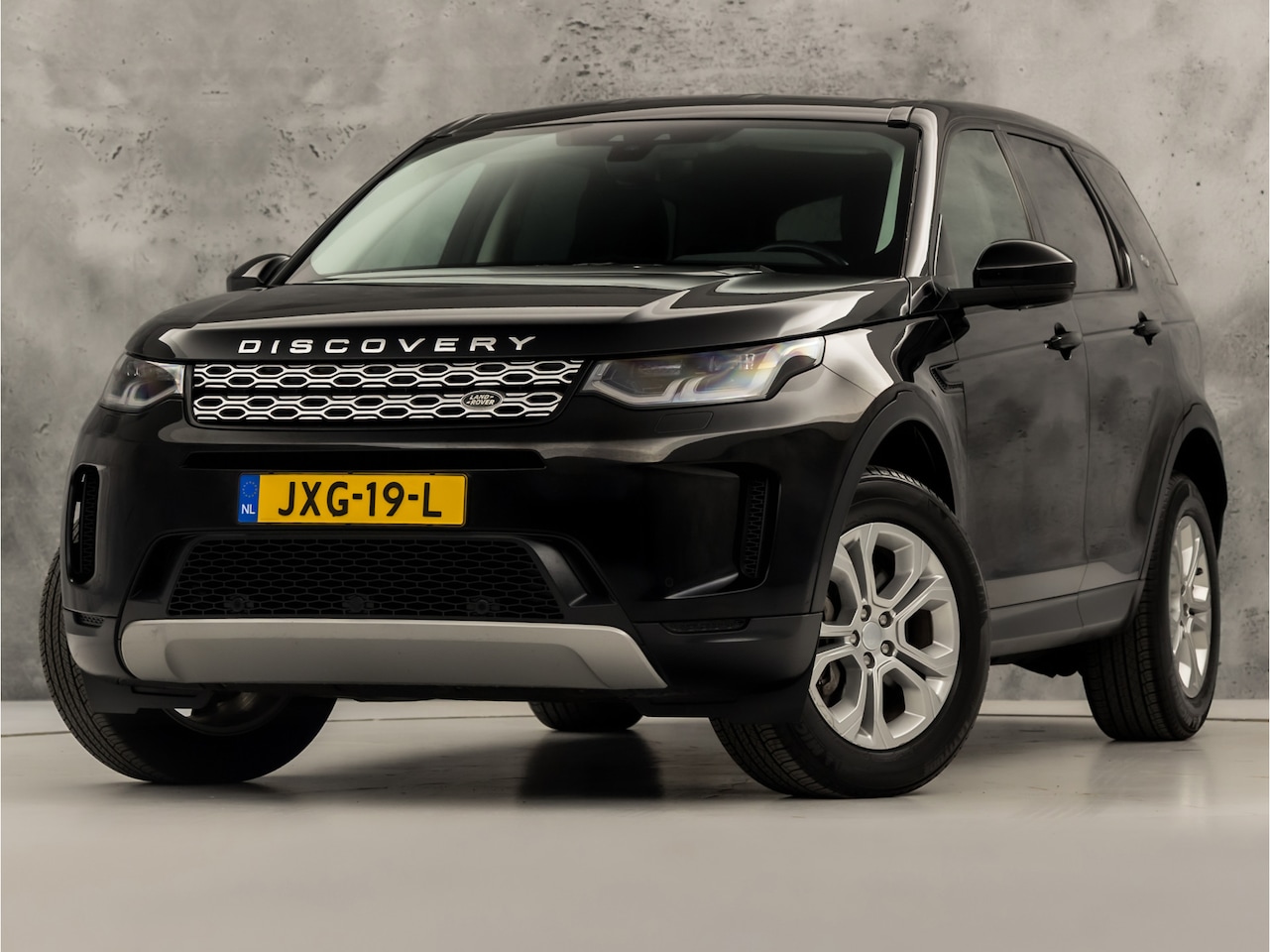 Land Rover Discovery Sport - P200 2.0 S 200Pk Automaat (APPLE CARPLAY, GROOT NAVI, CAMERA, LEDER, STUUR/STOELVERWARMING - AutoWereld.nl