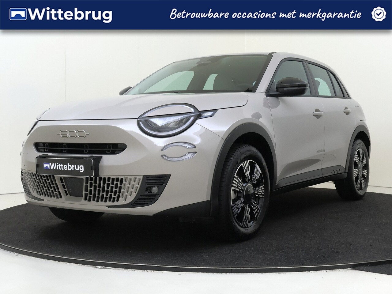 Fiat 600 - 1.2 Hybrid Urban | Parkeersensoren | Apple Carplay | Cruise Control - AutoWereld.nl