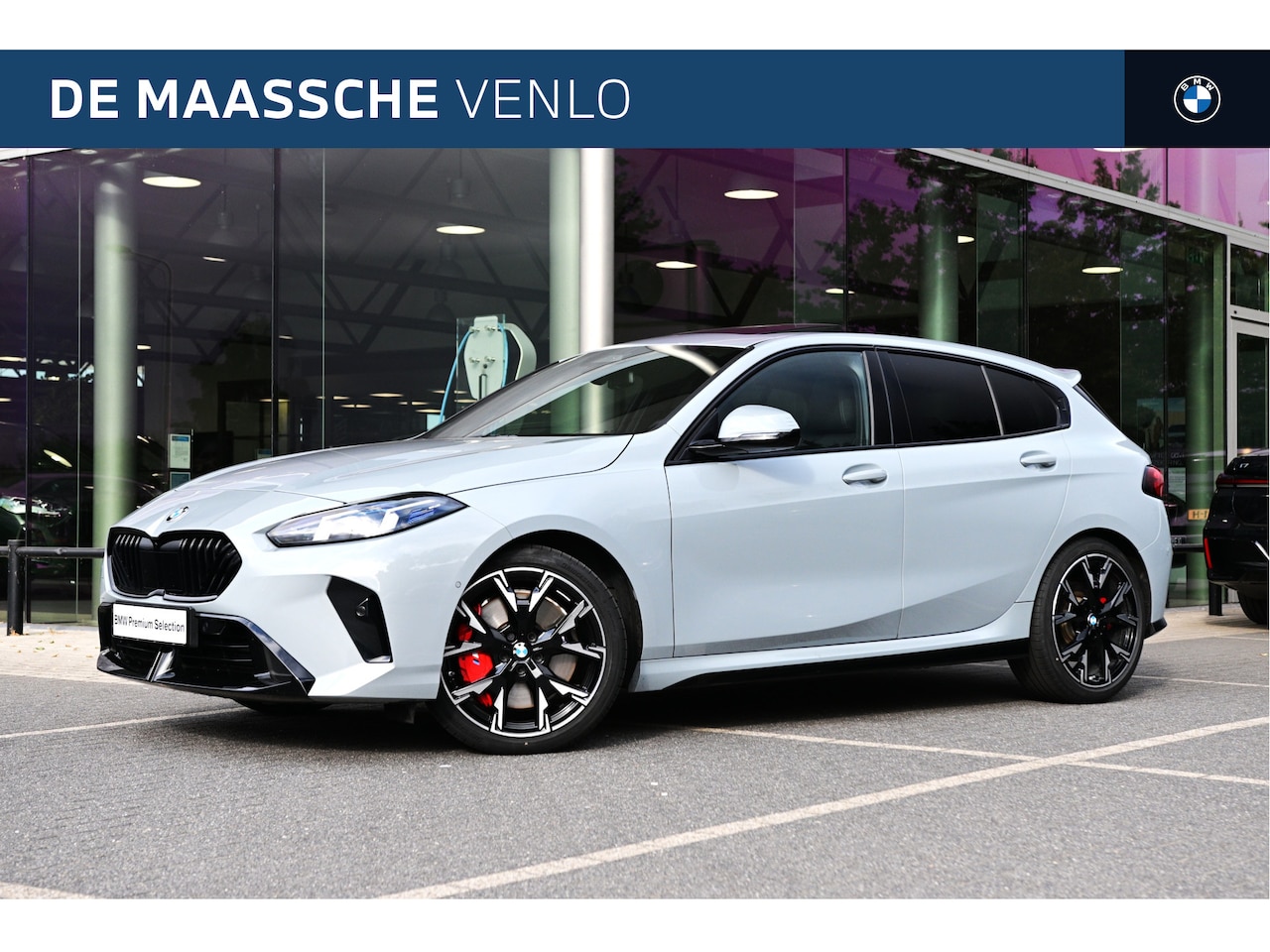 BMW 1-serie - 120 M Sport Automaat / Panoramadak / Sportstoelen / Comfort Access / Achteruitrijcamera / - AutoWereld.nl