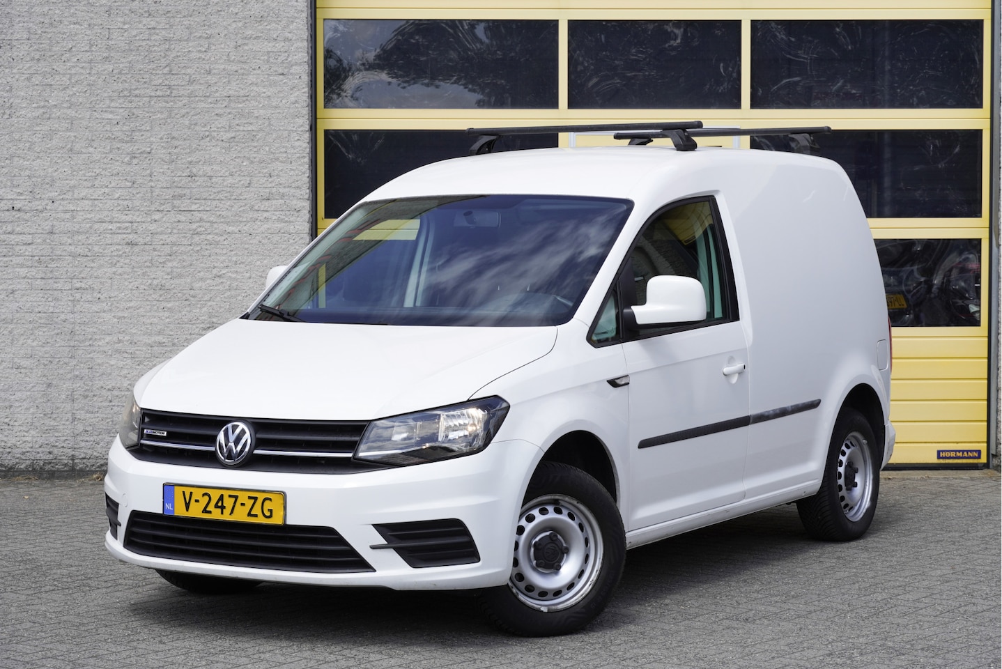 Volkswagen Caddy - 1.4 TGI L1H1 EcoFuel BJ2019 Bumpers/Buitenspiegels in kleur | Trekhaak | Airco | Cruise co - AutoWereld.nl