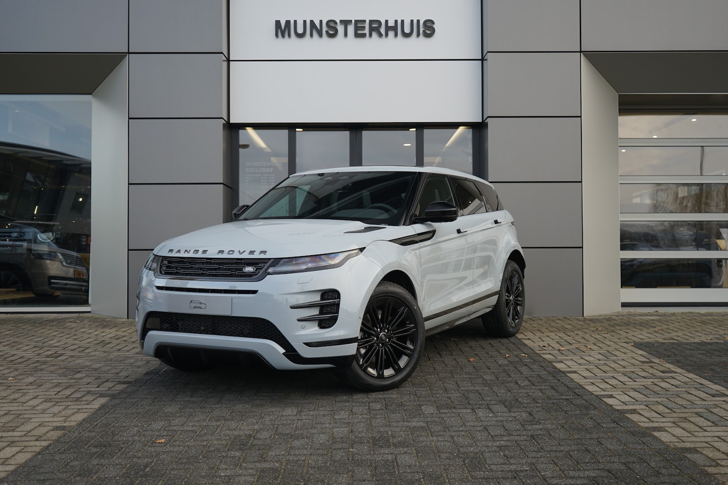 Land Rover Range Rover Evoque - 1.5 P270e PHEV AWD Business Dynamic Edition | Voorstoelen/Achterbank verwarmd | Schuif/kan - AutoWereld.nl