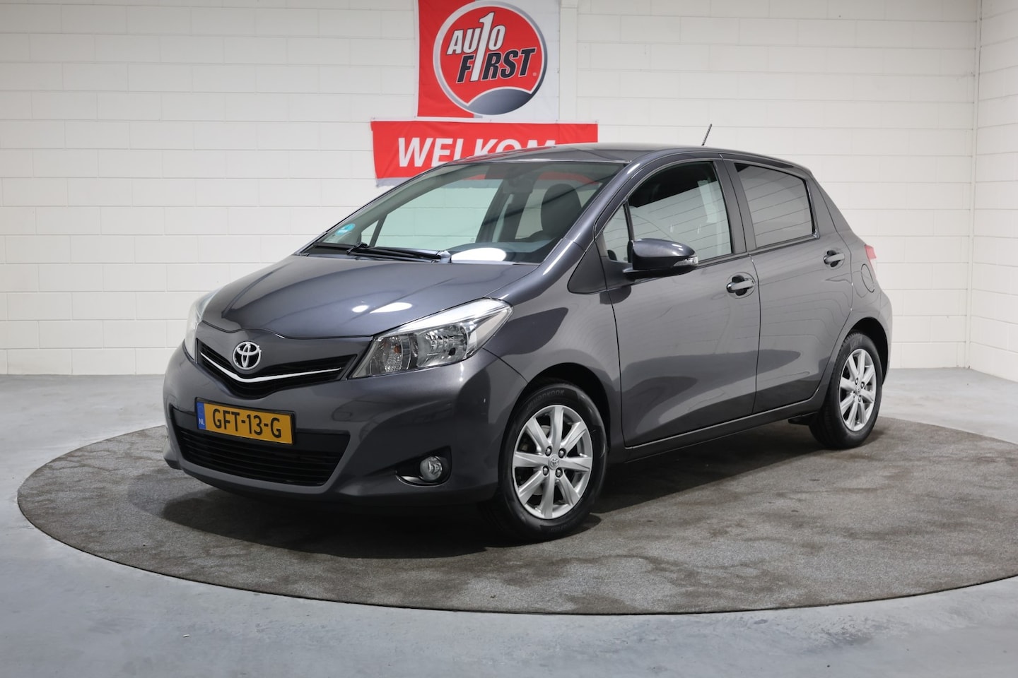 Toyota Yaris - 1.0 VVT-i Trend 1.0 VVT-i Trend, Volledig onderhouden, Airco, Radio CD, Navigatie, Blue tooth, Camera, Iso - AutoWereld.nl