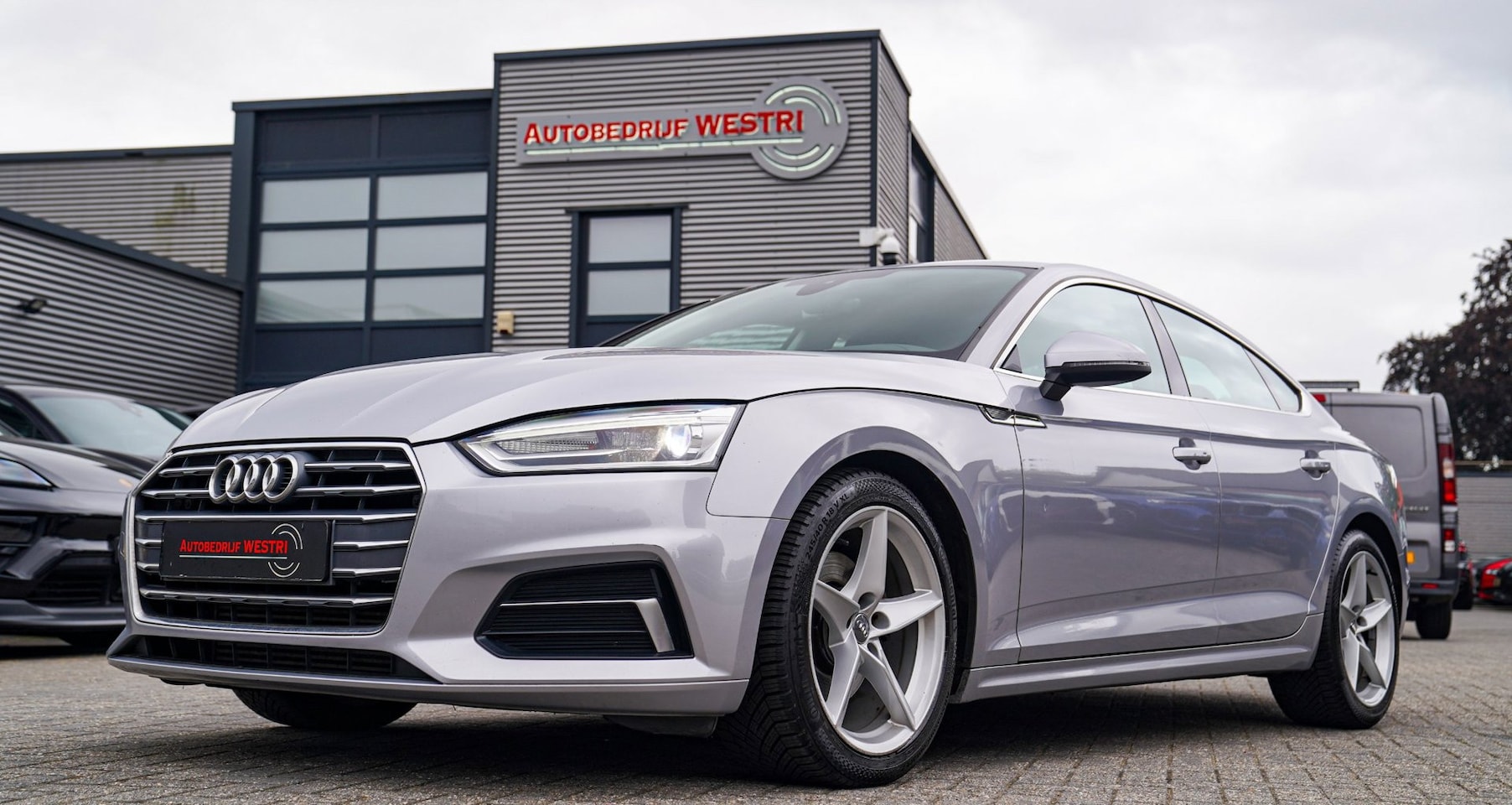 Audi A5 Sportback - 2.0 TFSI MHEV Sport | Navigatie | Elektrisch bedienbare achterklep | Multifunctioneel stuu - AutoWereld.nl