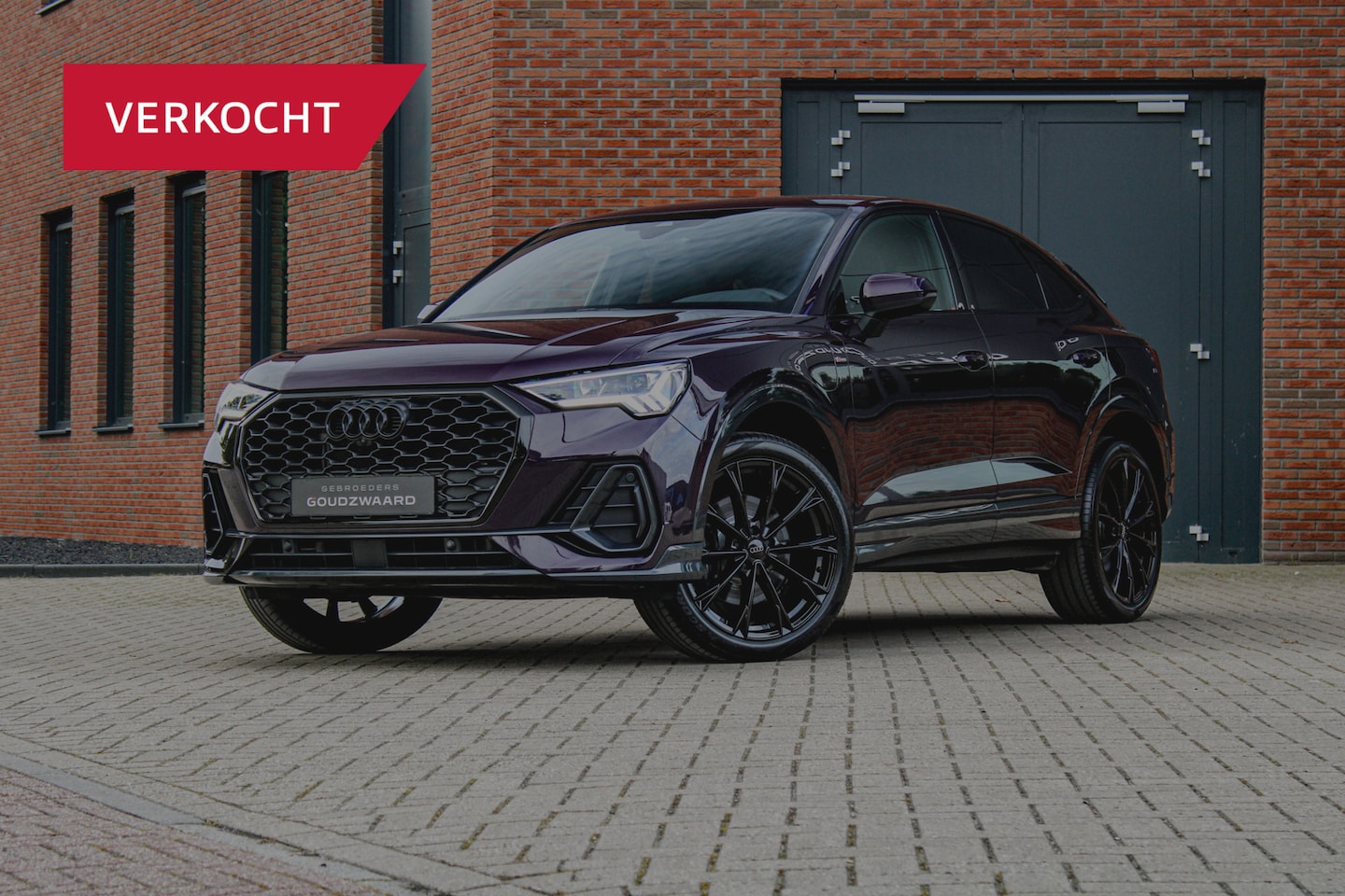 Audi Q3 Sportback - 45 TFSI e S edition | Individual Merlin Purple | 360° camera | Elek. stoelen | LED | Stand - AutoWereld.nl