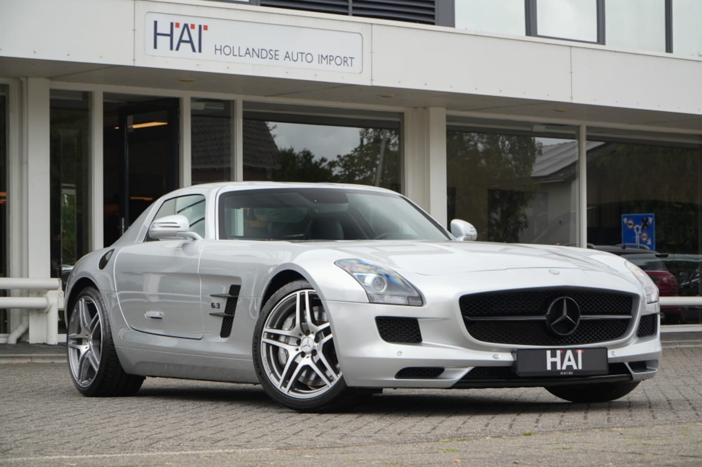 Mercedes-Benz SLS Coupé - AMG 6.3 AMG I Nederlands geleverd I 1e eigenaar I 19.000 KM I - AutoWereld.nl