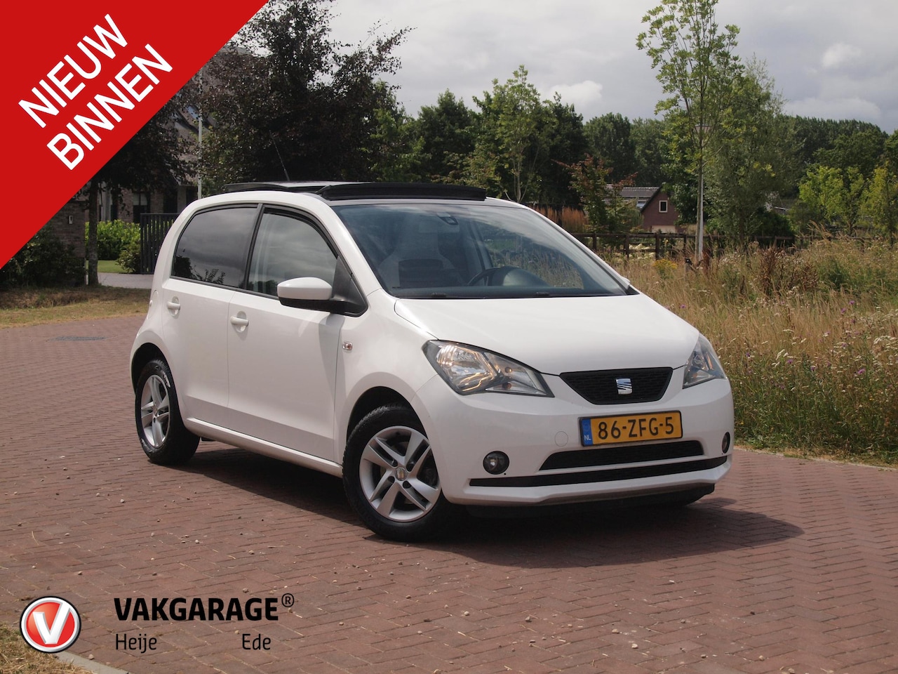 SEAT Mii - 1.0 Style Chic | Automaat | Panoramadak | Cruise Control | Stoelverwarming | Parkeersenso - AutoWereld.nl