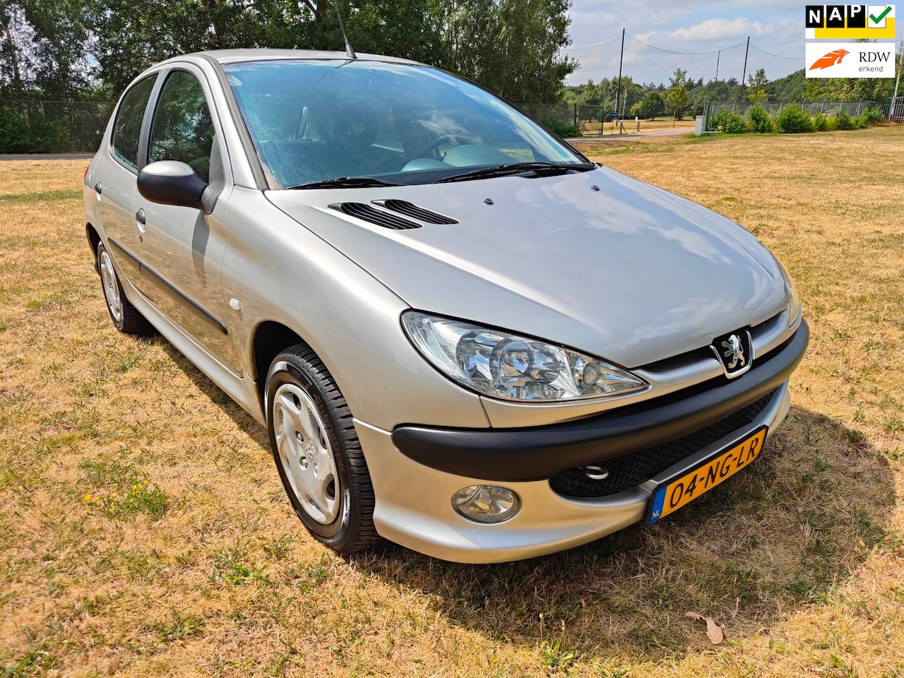 Peugeot 206 - 1.4 XR 1.4 XR ( 5- deurs ) - AutoWereld.nl
