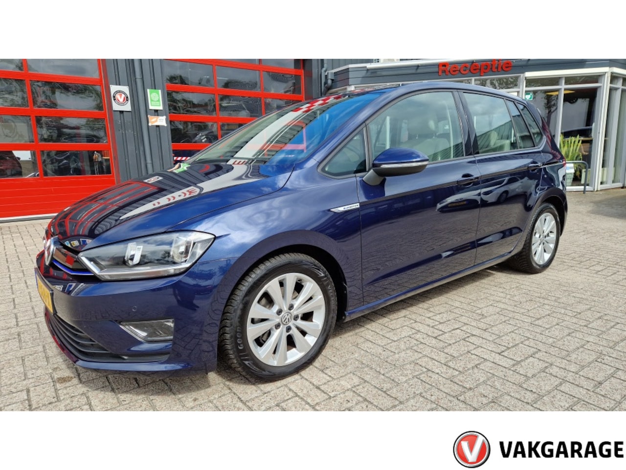 Volkswagen Golf Sportsvan - 1.0 TSI Comfortline 1e eigenaar - AutoWereld.nl