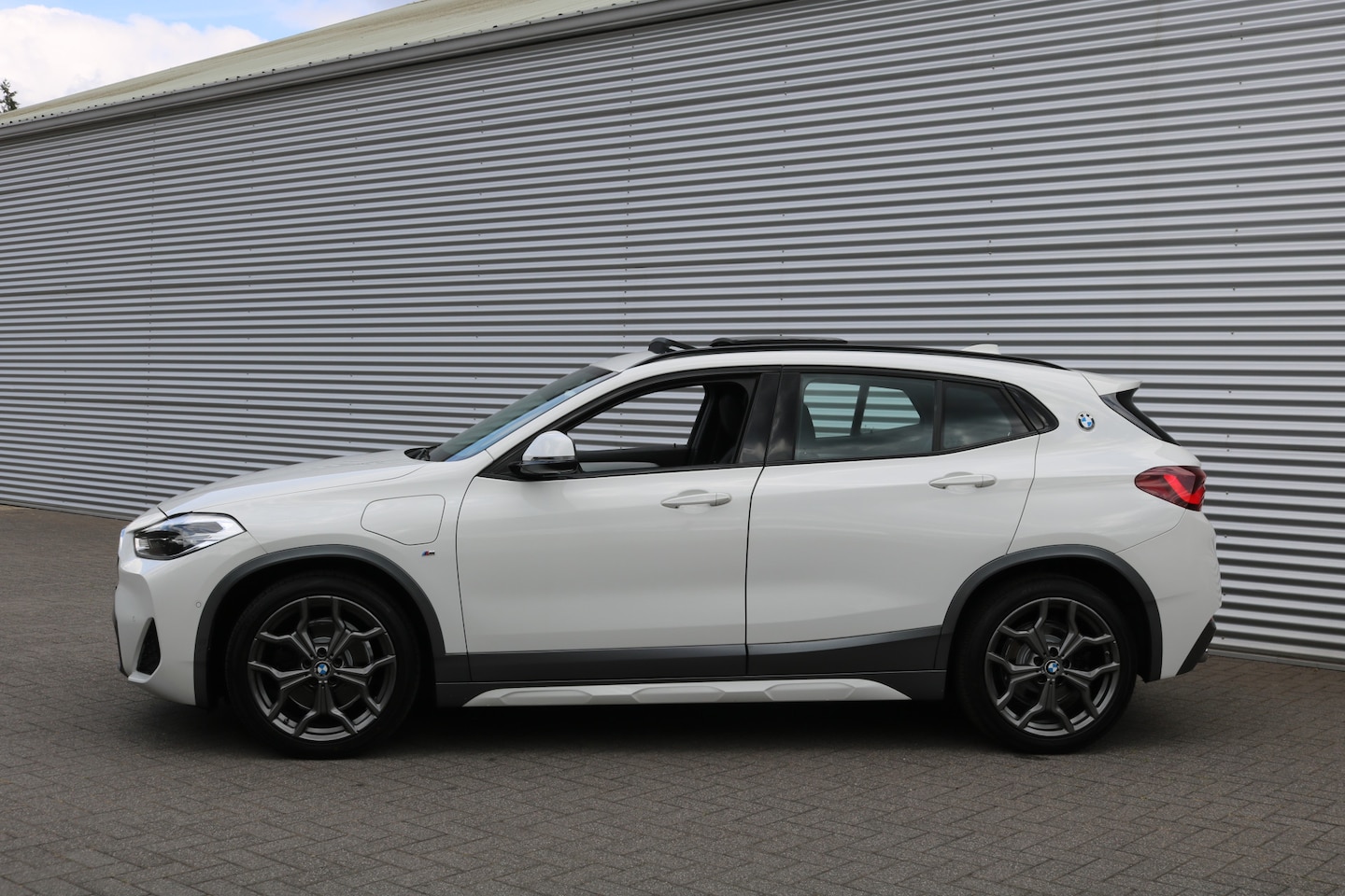 BMW X2 - xDrive25e M-Sportpakket (Pano Sportleder/Memory Carplay HarmanKardon HeadUp Keyless Full-L - AutoWereld.nl