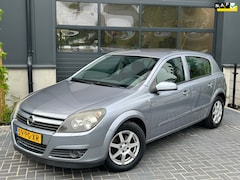 Opel Astra - 1.4 Enjoy 5-deurs | Trekhaak | Nieuwe APK | Lichtmetaal