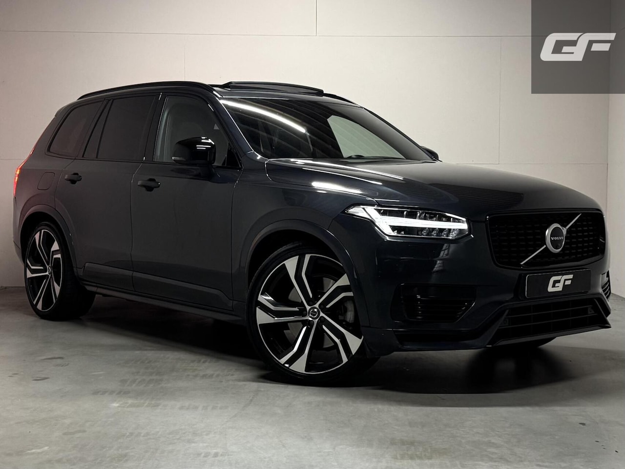 Volvo XC90 - 2.0 T8 Recharge AWD R-Design Pano B&W 360º Luchtvering Trekh. - AutoWereld.nl