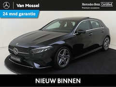 Mercedes-Benz A-klasse - 180 AMG Line Panoramadak / Keyless Entry / Parkeercamera / Stoelverwarming /