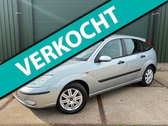 Ford Focus - 1.6-16V Futura | Airco | 5Drs | NAP | Leder |