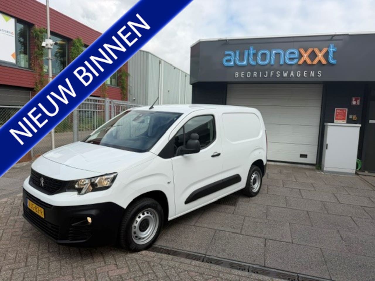 Peugeot Partner - 1.5 BlueHDI Premium AIRCO I MULTIMEDIA I 1e EIGENAAR I COMPLETE ONDERHOUDSHISTORIE - AutoWereld.nl