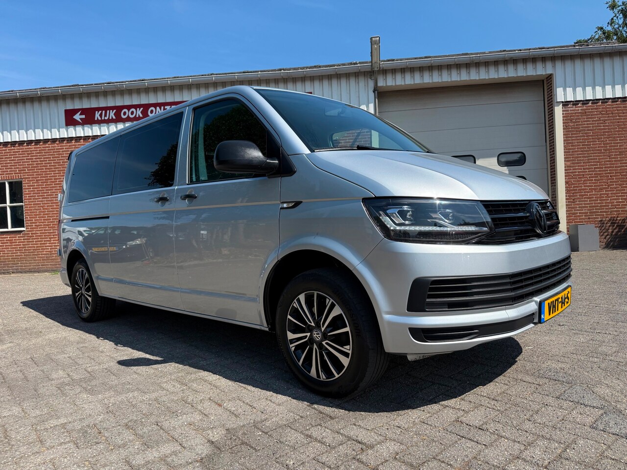 Volkswagen Transporter - 2.0 TDI L2H1 DC 150PK LED LM-velgen euro 6 dubbel cabine - AutoWereld.nl