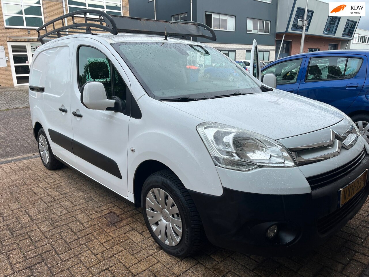 Citroën Berlingo - 1.6i 700 Club BENZINE MARGE AUTO. - AutoWereld.nl