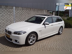 BMW 5-serie Touring - 520i M Sport Edition Autom Panodak Leder Navi Camera Clima Xenon Head-Up Harman-Kardon 2x