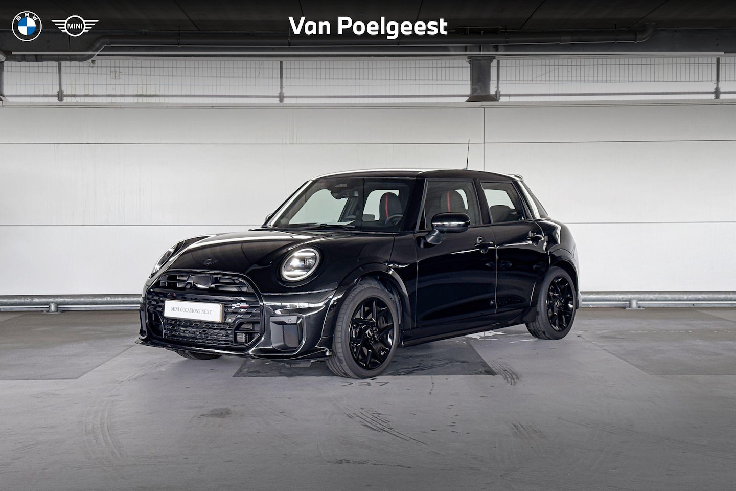 MINI 5-Deurs - Cooper C John Cooper Works M - AutoWereld.nl