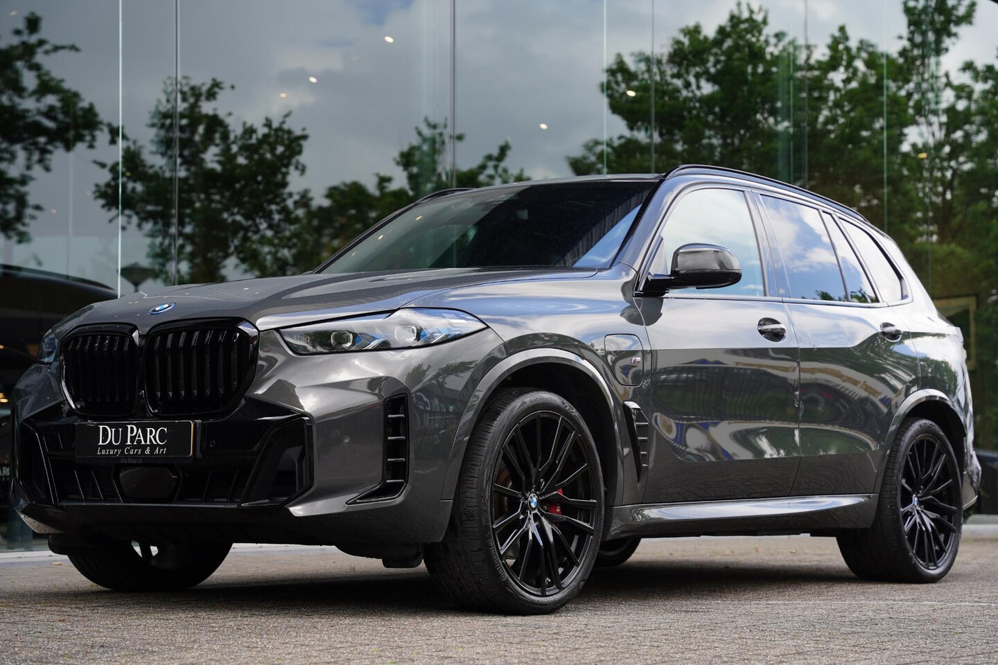 BMW X5 - X-Drive 50 E / Harman Kardon / Trekhaak / 22 Inch - AutoWereld.nl