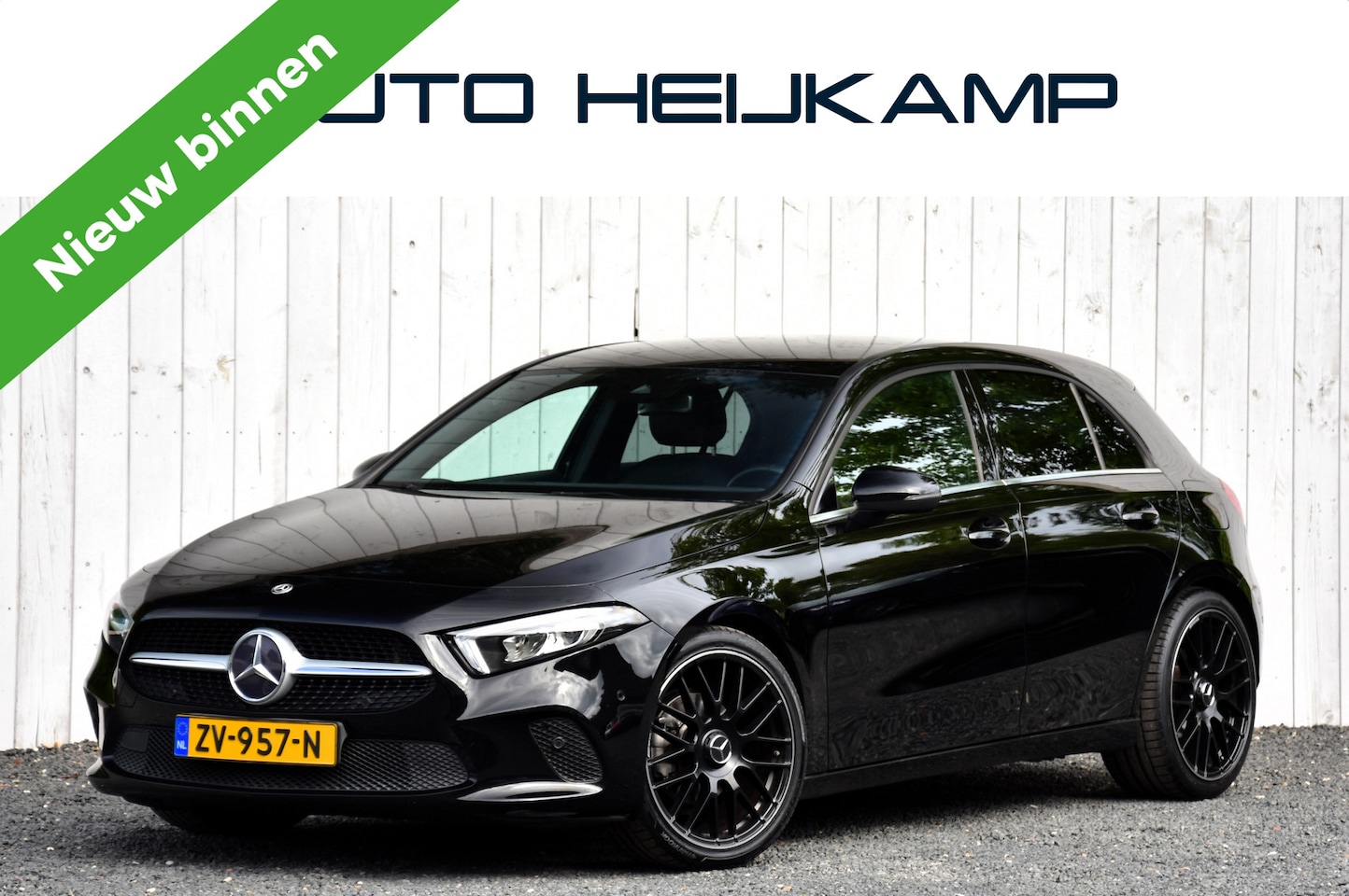 Mercedes-Benz A-klasse - 180 Business Solution Automaat | AMG Breedset | Camera | Halfleer - AutoWereld.nl