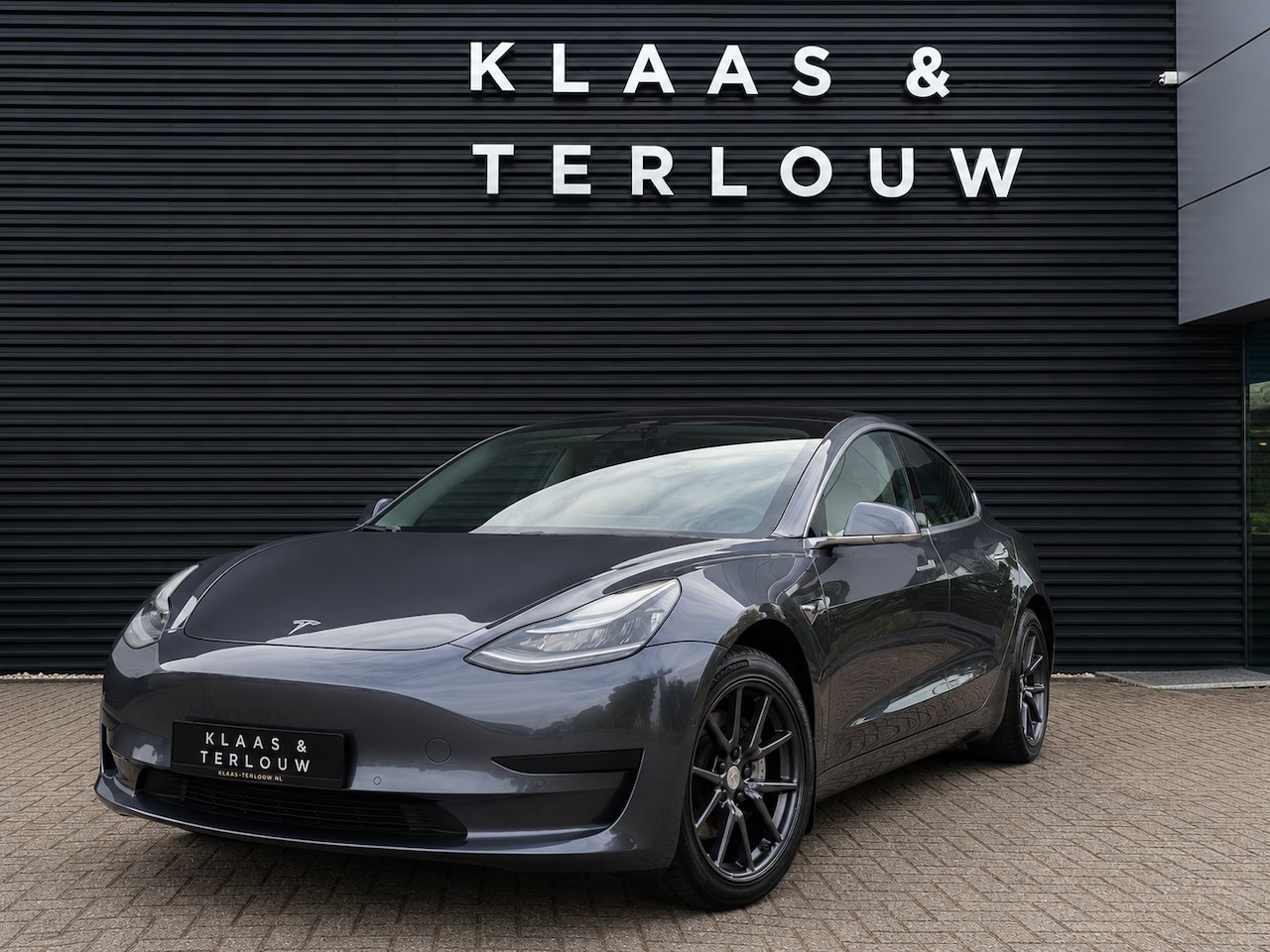 Tesla Model 3 - RWD Plus 60 kWh Prijs is Incluief BTW - AutoWereld.nl
