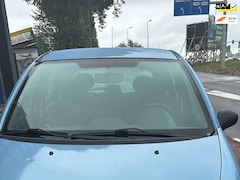 Citroën C3 - 1.4i Différence Nieuwe Banden & APK GOED ONDERHOUDEN