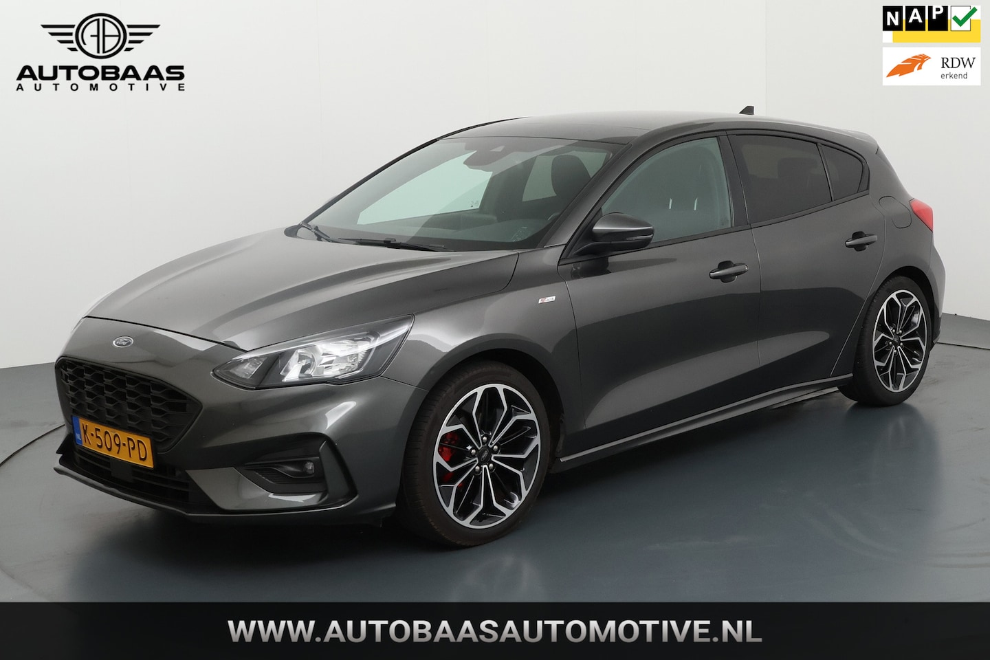 Ford Focus - 1.0 Hybrid ST Line X NL-AUTO+1EIG+NAP+PANORAMADAK+TREKHAAK+CAMERA+18 INCH+LED+INCL BTW+ - AutoWereld.nl