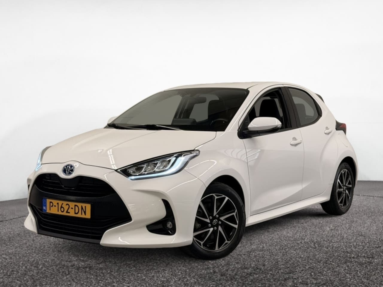 Toyota Yaris - 1.5 Hyb. Dynamic| Camera| Adapt. Cruise| Keyless. - AutoWereld.nl