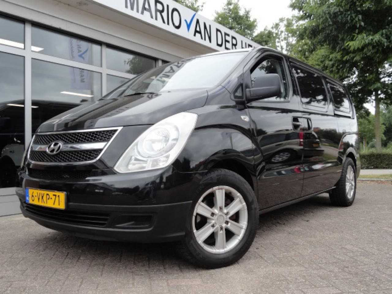 Hyundai H 300 - 2.5 CRDi Dynamic Airco - AutoWereld.nl