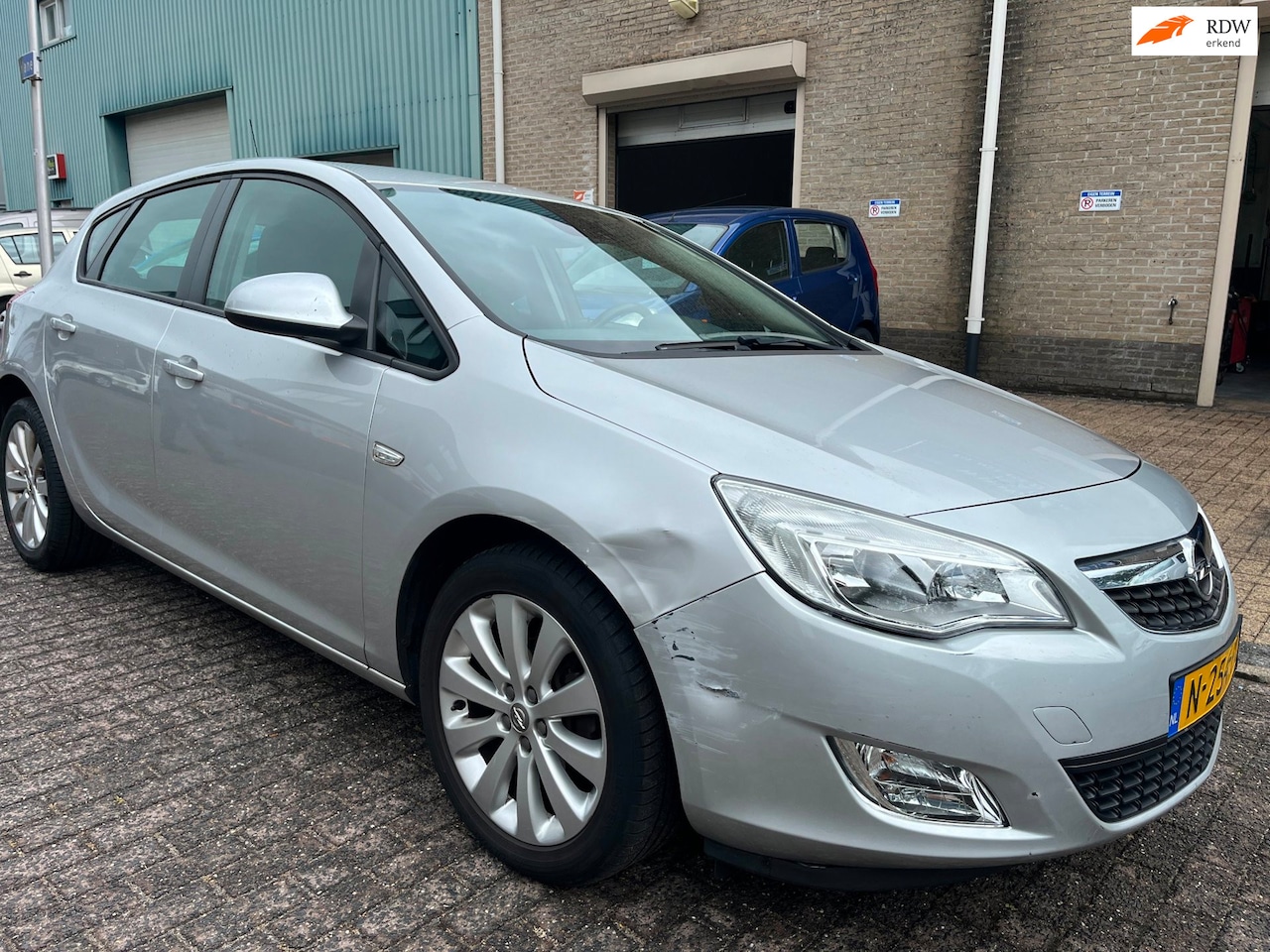Opel Astra - 1.4 Cosmo 5 deurs - AutoWereld.nl