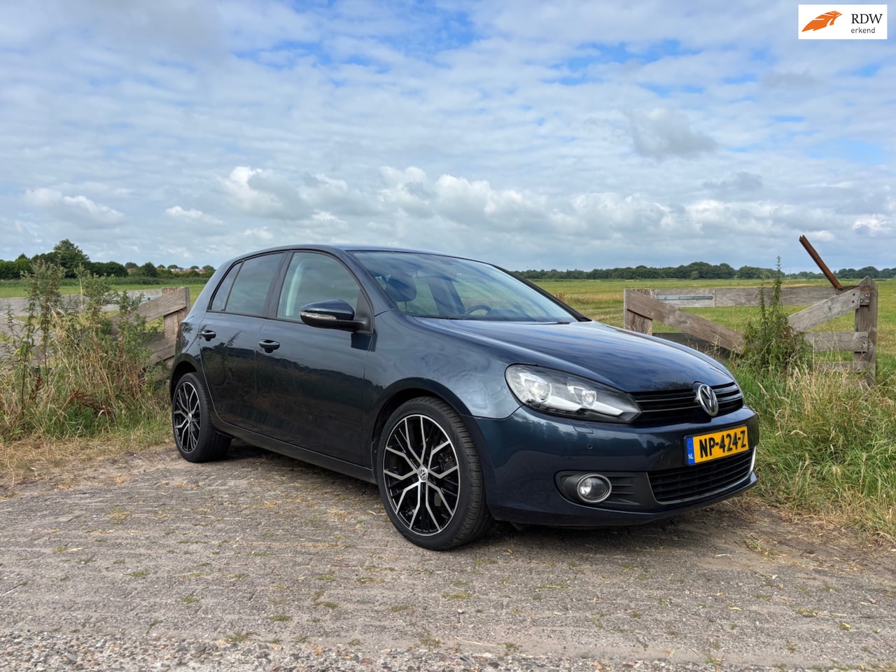 Volkswagen Golf - 1.4 TSI Highline AUTOMAAT - AutoWereld.nl