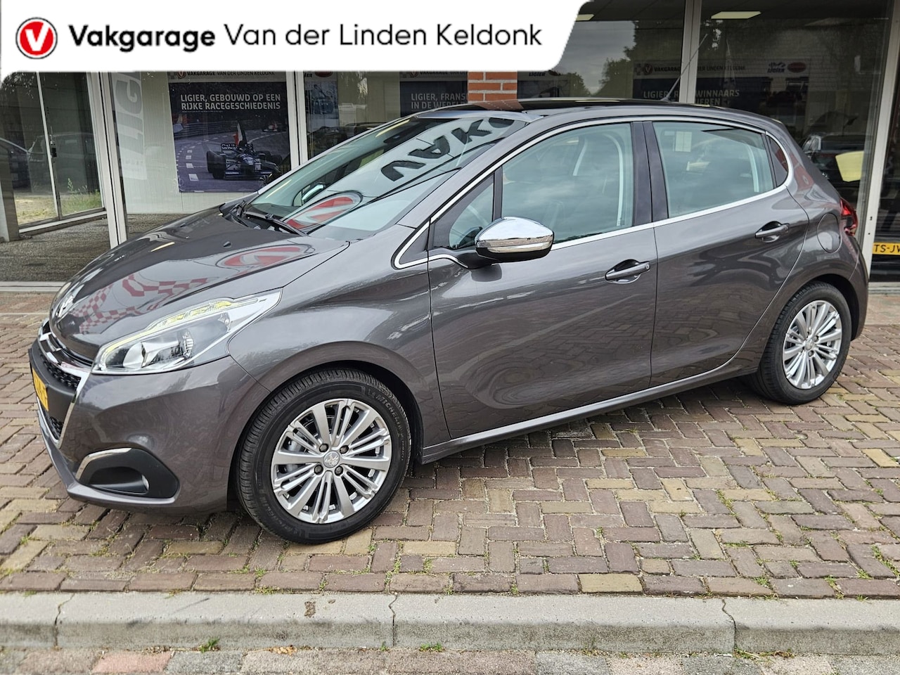 Peugeot 208 - 1.2 PureTech Allure 1.2 PureTech Allure - AutoWereld.nl