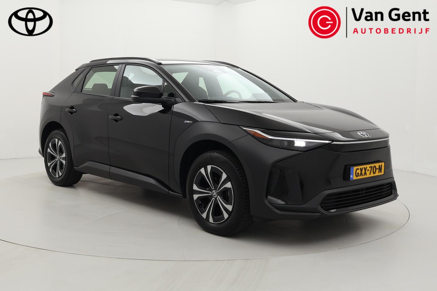 Toyota bZ4X - Business 71 kWh | 16% Bijtelling | Warmtepomp | Apple Carplay / Android Auto | Keyless | A - AutoWereld.nl