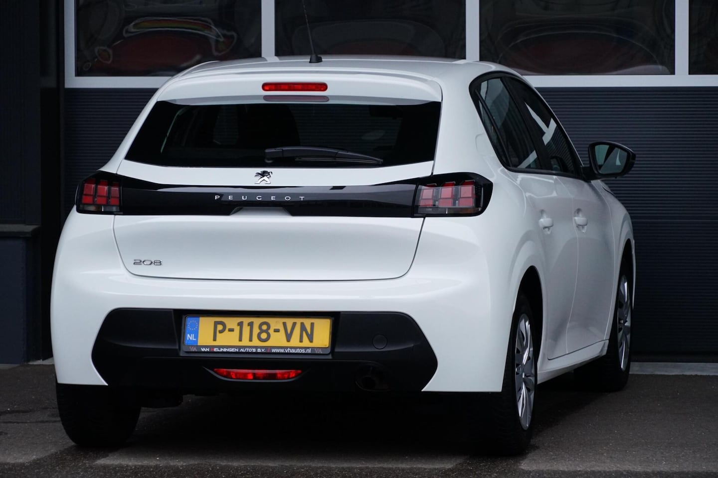 Peugeot 208 - 1.2 PureTech Active 1.2 PureTech Active, NL, CarPlay, cruise, navi - AutoWereld.nl