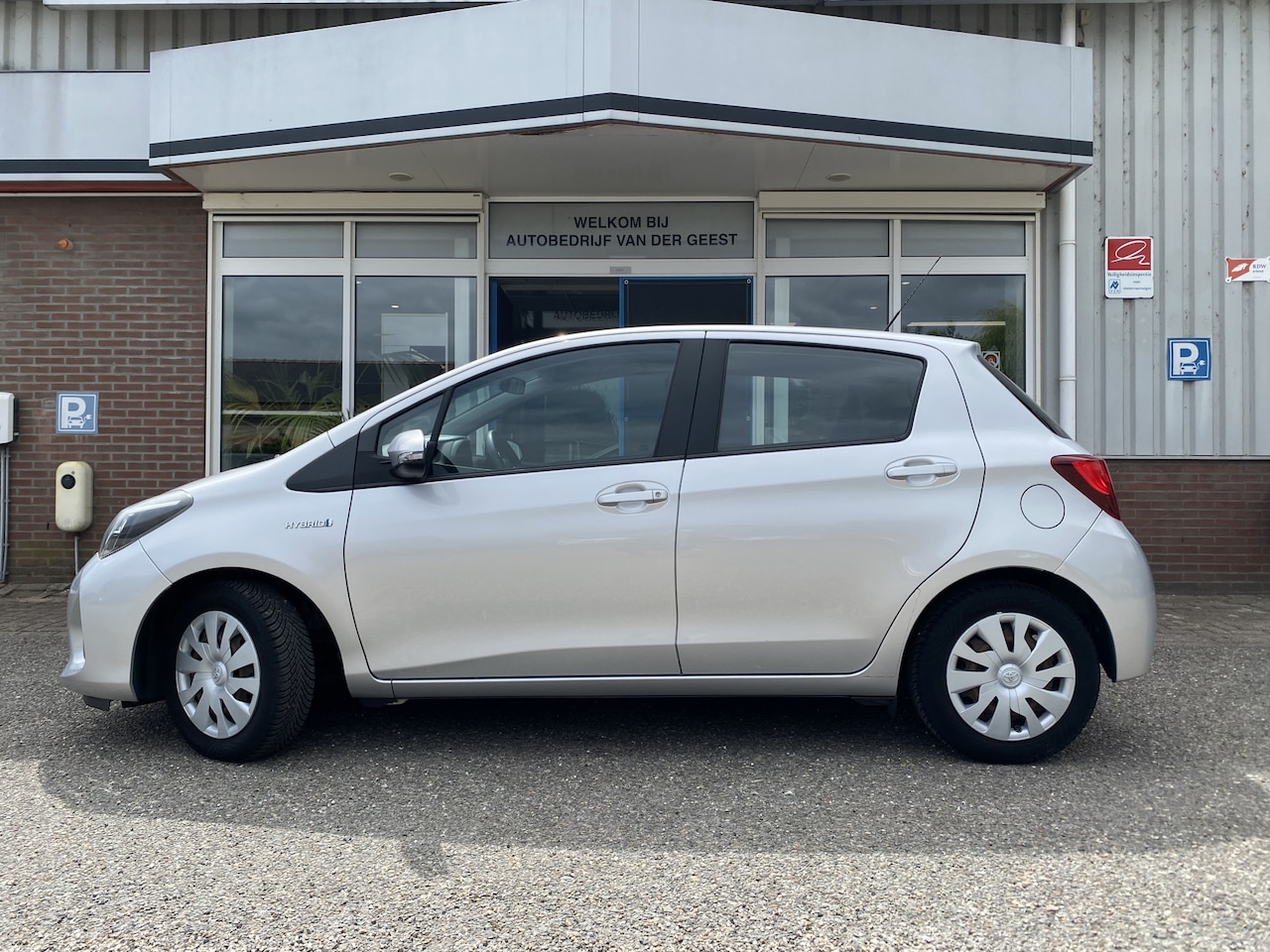 Toyota Yaris - 1.5 Hybrid Aspiration 1.5 Hybrid Aspiration - AutoWereld.nl