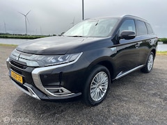 Mitsubishi Outlander - 2.4 PHEV Instyle Trekhaak