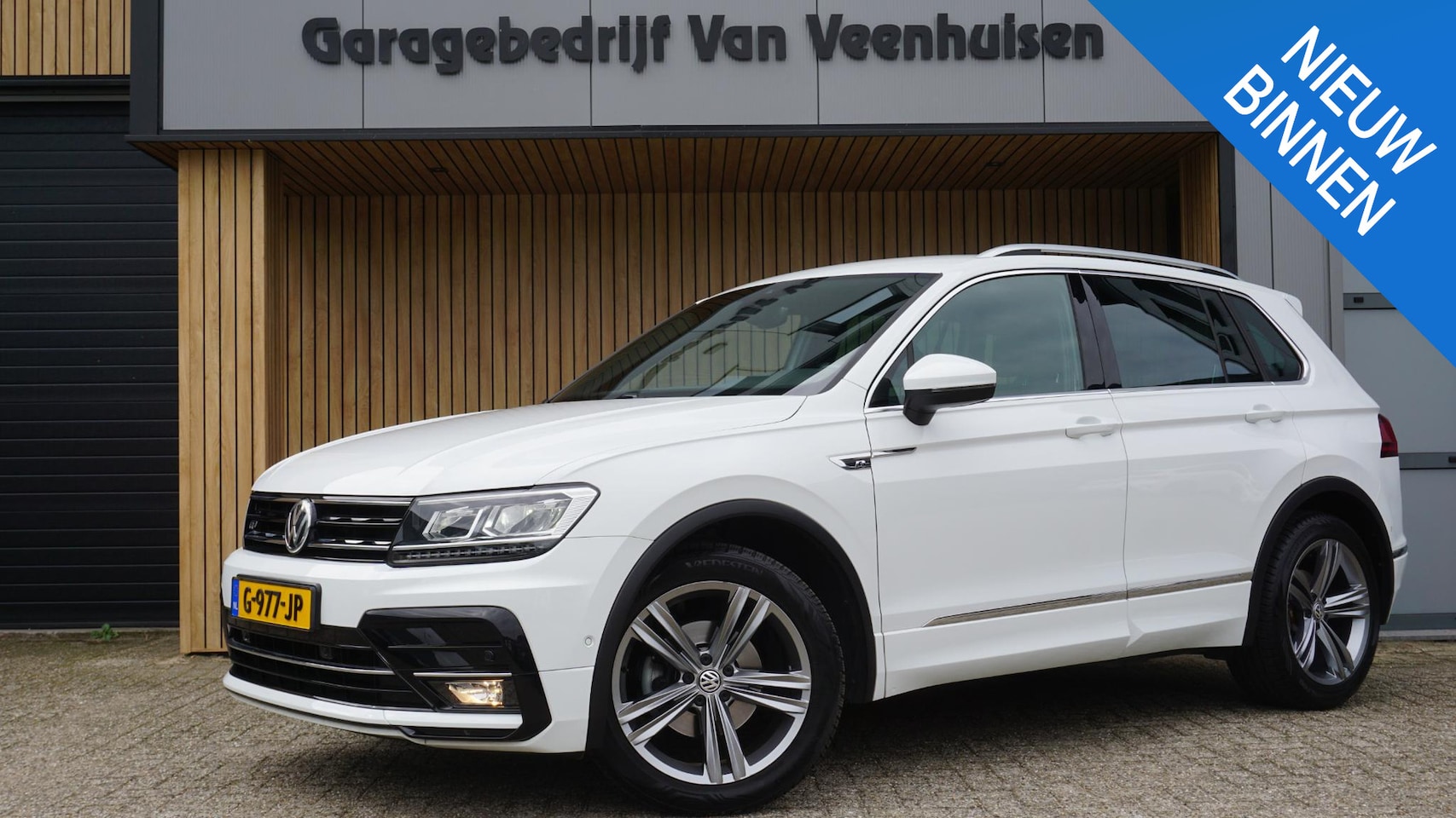 Volkswagen Tiguan - 1.5 150pk TSI ACT R-line Keyless Virtual Trekhaak Led 19 inch LM *NL auto* Adap Cruise Sto - AutoWereld.nl