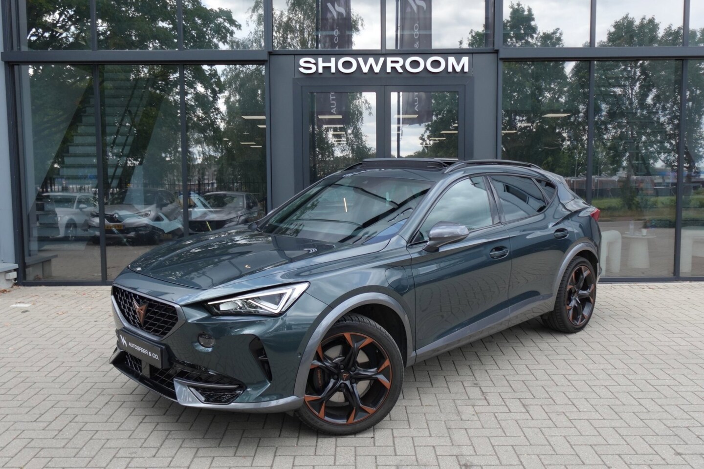 CUPRA Formentor - 1.4 e-Hybrid VZ Copper Edition PANO CAMERA - AutoWereld.nl